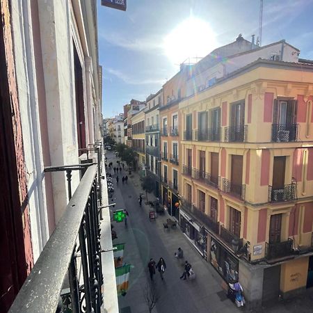 Hostal Oliver Madrid Ngoại thất bức ảnh
