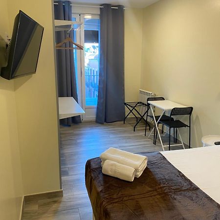 Hostal Oliver Madrid Ngoại thất bức ảnh