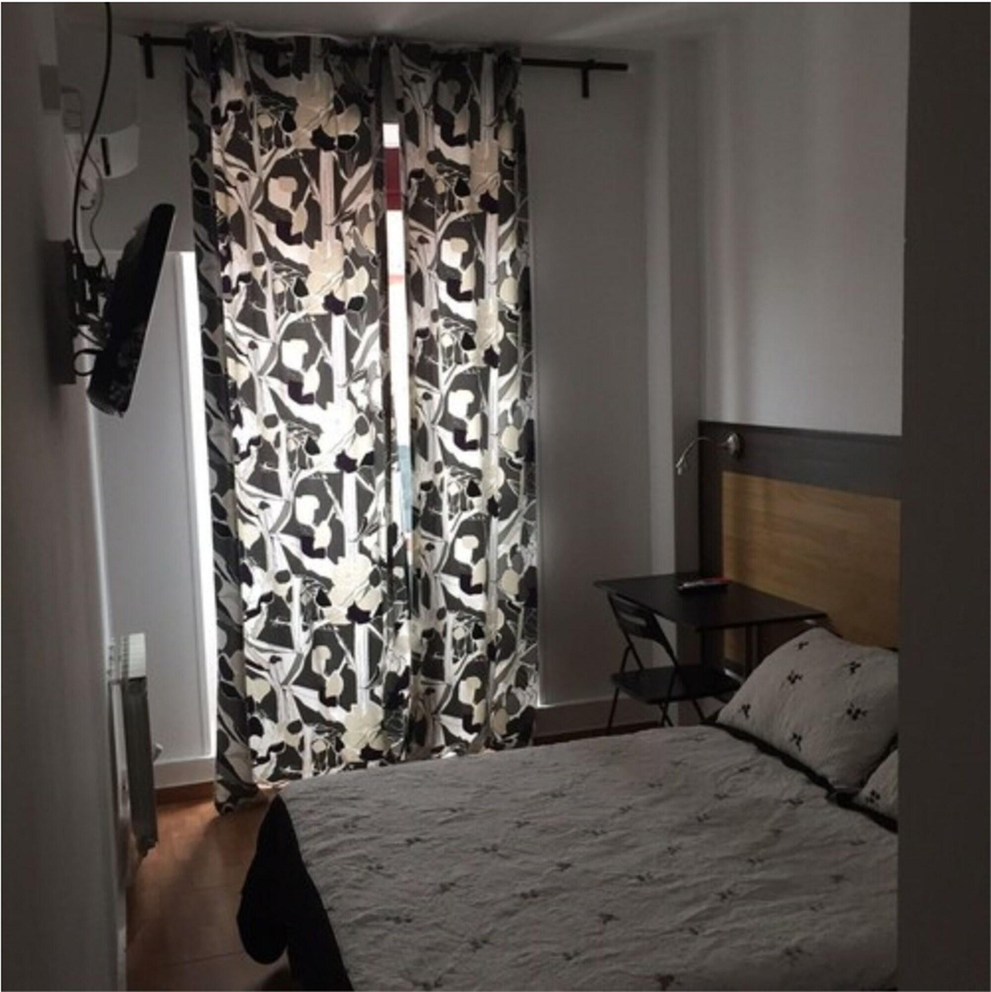 Hostal Oliver Madrid Ngoại thất bức ảnh