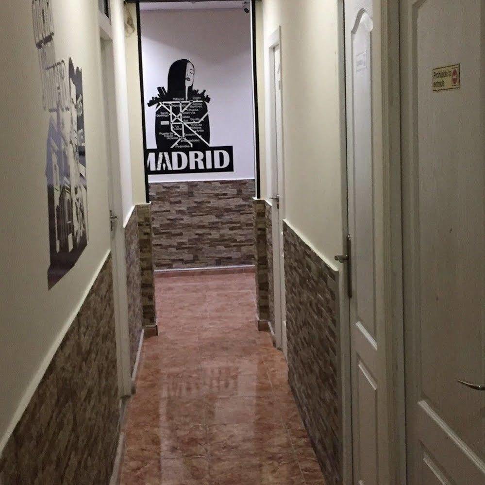 Hostal Oliver Madrid Ngoại thất bức ảnh