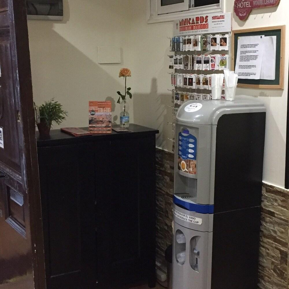 Hostal Oliver Madrid Ngoại thất bức ảnh